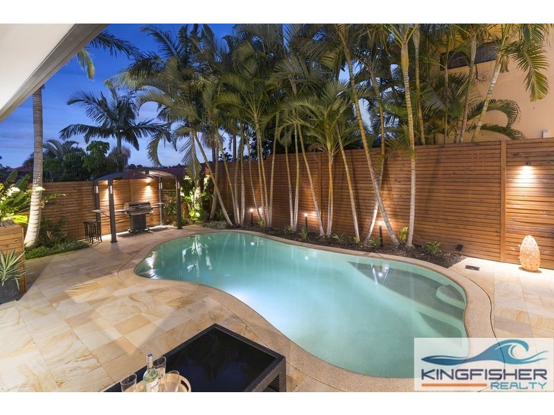 60 Sea Eagle Drive, Burleigh Waters QLD 4220