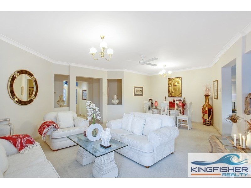 6 Crozet Court, Burleigh Waters QLD 4220