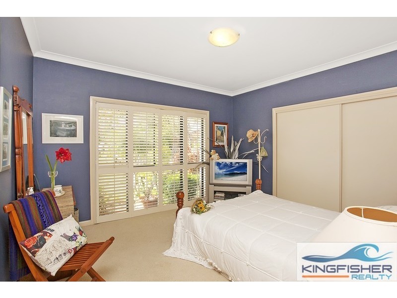 6 Crozet Court, Burleigh Waters QLD 4220