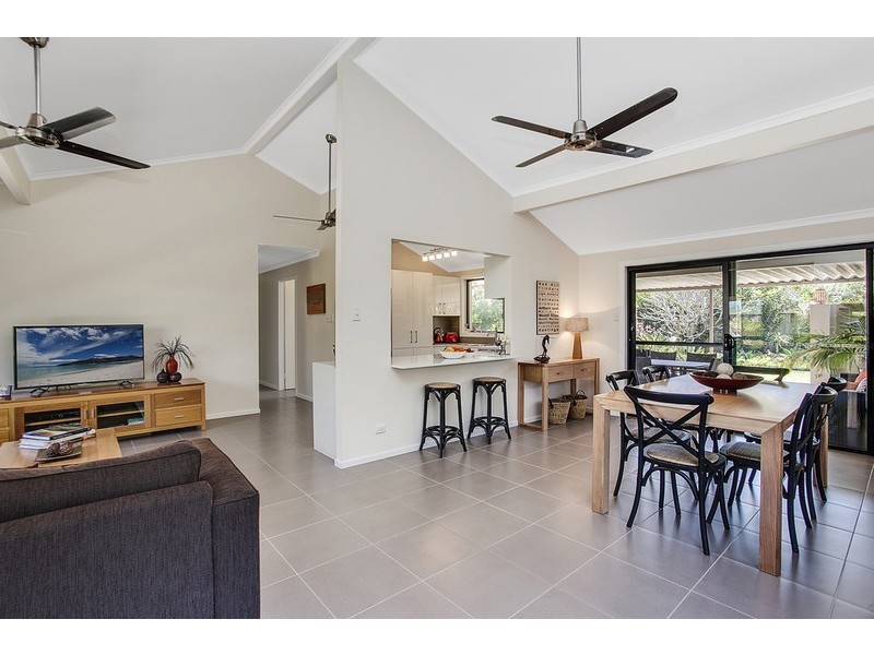 54 Bluejay Street, Burleigh Waters QLD 4220