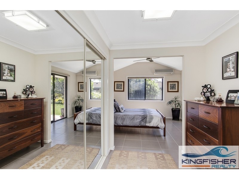 54 Bluejay Street, Burleigh Waters QLD 4220