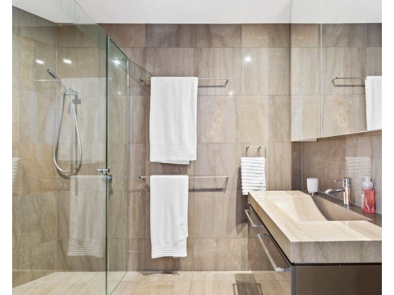 201/200 The Esplanade, Burleigh Heads QLD 4220