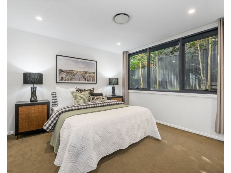 2/21 East Street, Burleigh Heads QLD 4220