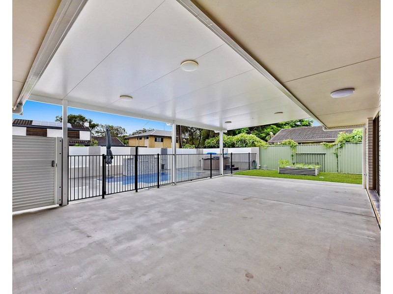 21 Egret Avenue, Burleigh Waters QLD 4220