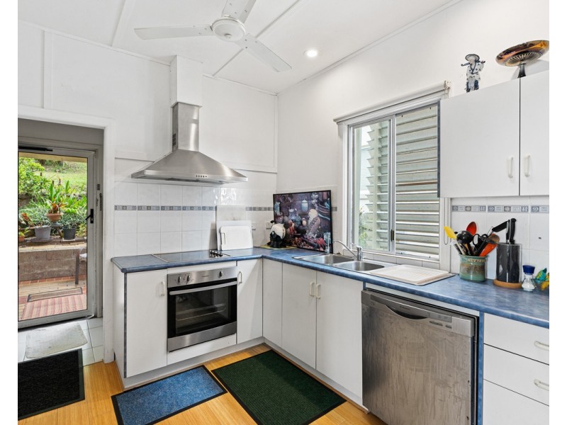 14 Hill Avenue, Burleigh Heads QLD 4220