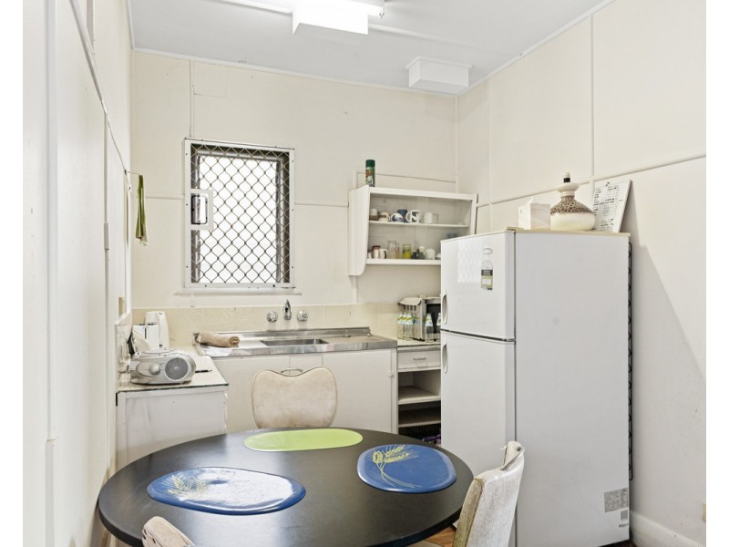 14 Hill Avenue, Burleigh Heads QLD 4220