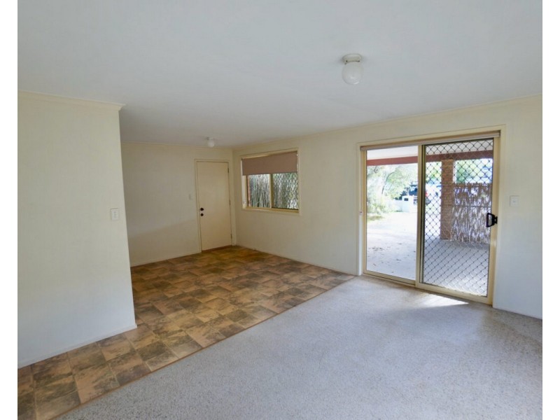 24 Chainey Av,, Miami QLD 4220