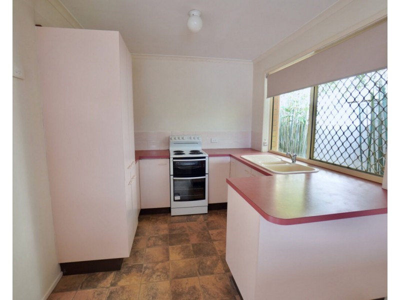 24 Chainey Av,, Miami QLD 4220