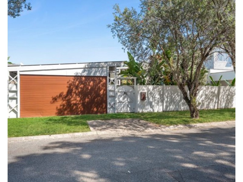 12 Joy Avenue, Burleigh Waters QLD 4220