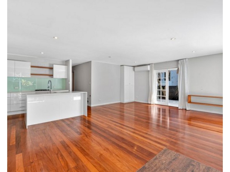 12 Joy Avenue, Burleigh Waters QLD 4220