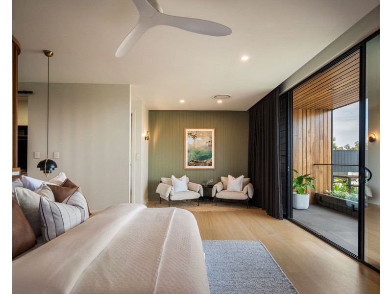 22 Bluejay Street, Burleigh Waters QLD 4220