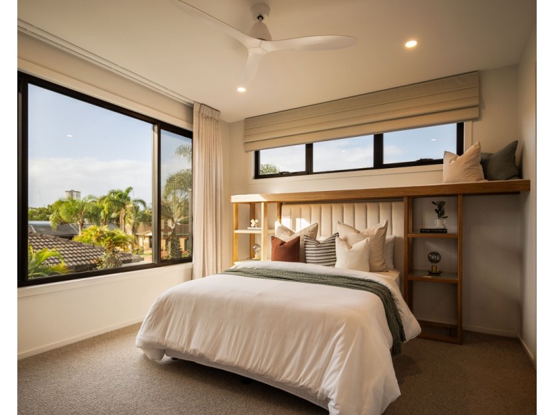 22 Bluejay Street, Burleigh Waters QLD 4220
