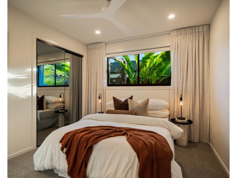 22 Bluejay Street, Burleigh Waters QLD 4220