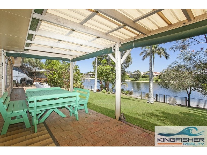 184 Acanthus Avenue, Burleigh Waters QLD 4220