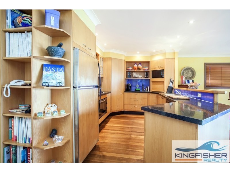 2 Rudd Street, Burleigh Heads QLD 4220