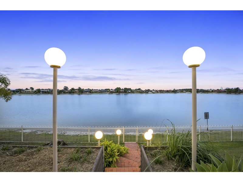 51 Wedgebill Parade, Burleigh Waters QLD 4220