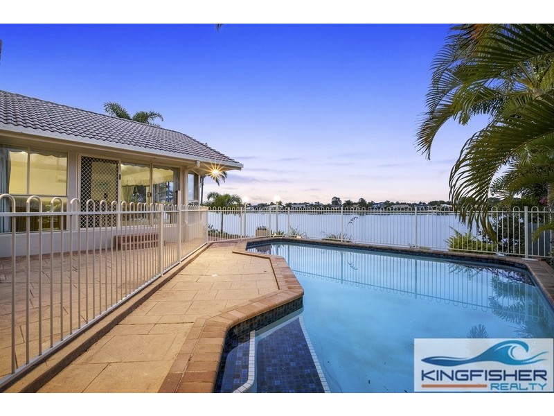 51 Wedgebill Parade, Burleigh Waters QLD 4220