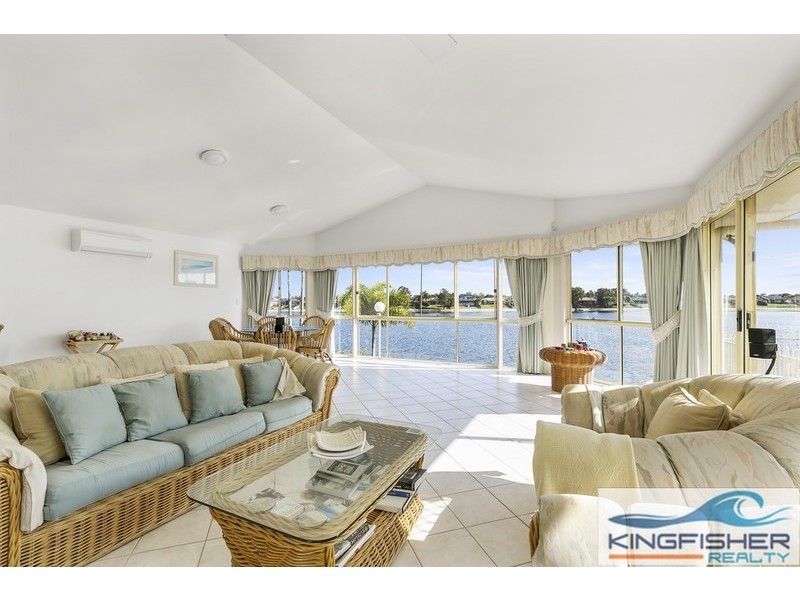 51 Wedgebill Parade, Burleigh Waters QLD 4220