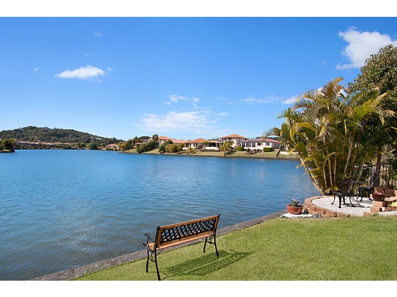 144 Dunlin Drive, Burleigh Waters QLD 4220