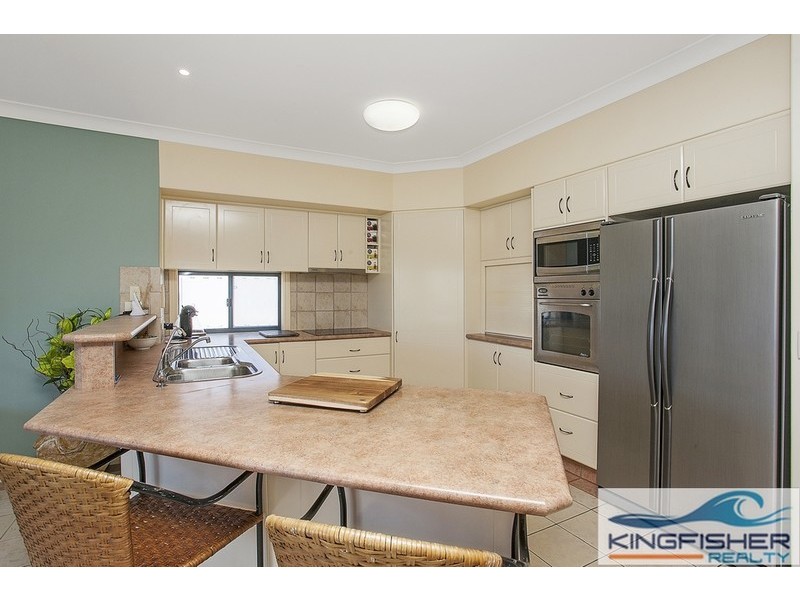 144 Dunlin Drive, Burleigh Waters QLD 4220