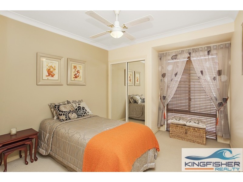 144 Dunlin Drive, Burleigh Waters QLD 4220