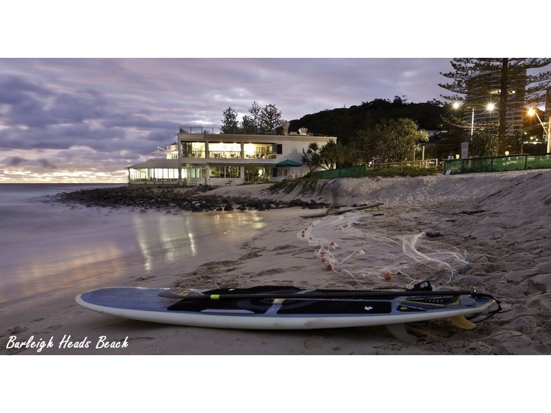 166 Burleigh Street, Burleigh Waters QLD 4220