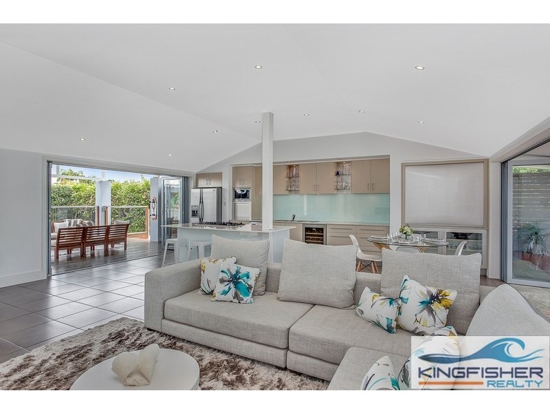 20 Jabiru Avenue, Burleigh Waters QLD 4220