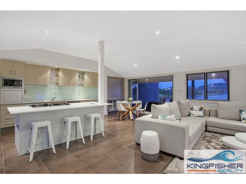 20 Jabiru Avenue, Burleigh Waters QLD 4220