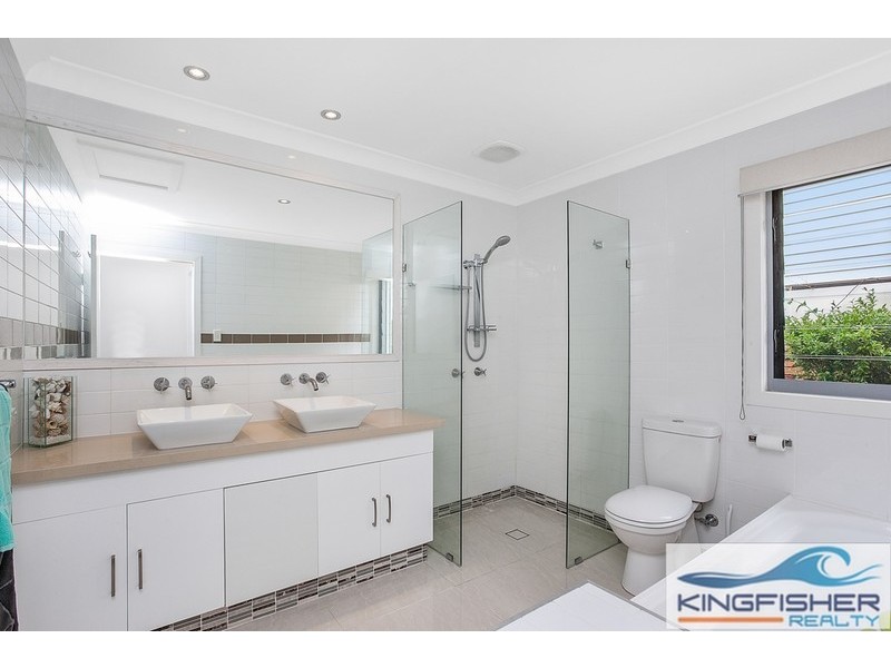 20 Jabiru Avenue, Burleigh Waters QLD 4220