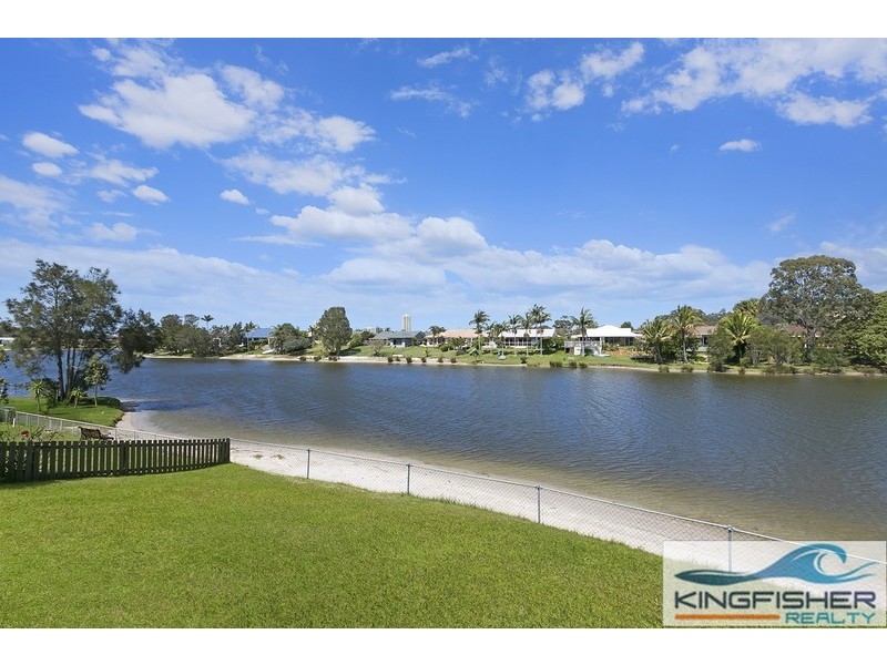 106 Dunlin Drive, Burleigh Waters QLD 4220