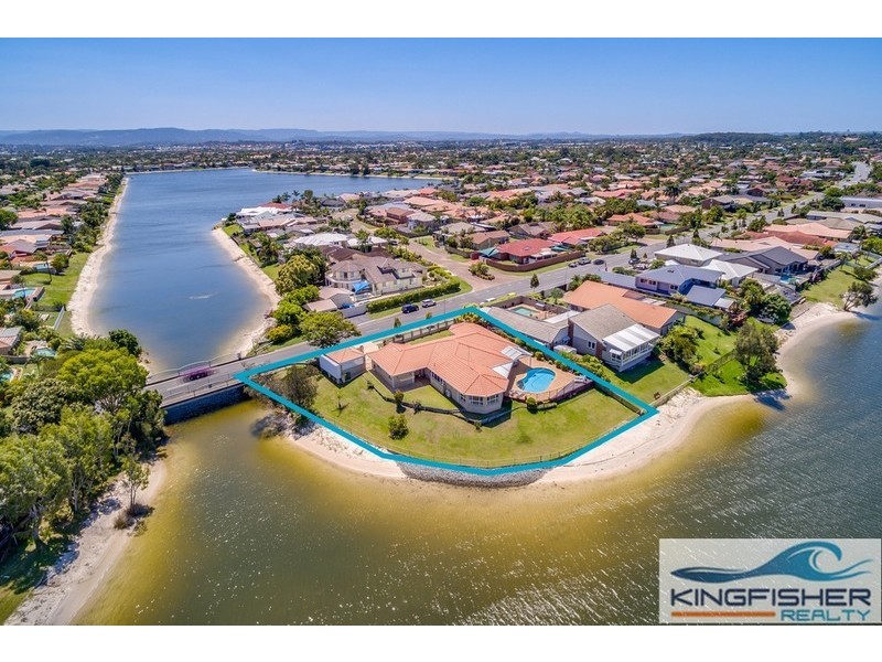 106 Dunlin Drive, Burleigh Waters QLD 4220