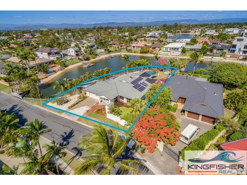 4 Bal Harbour, Broadbeach Waters QLD 4218