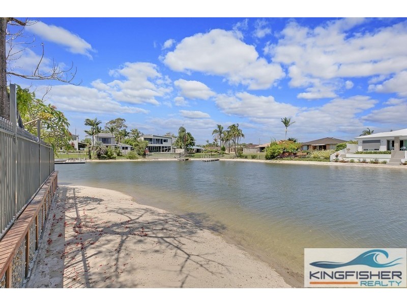 4 Bal Harbour, Broadbeach Waters QLD 4218