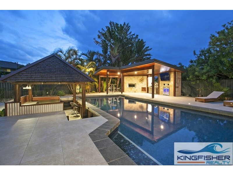 3 Fantail Court, Burleigh Waters QLD 4220