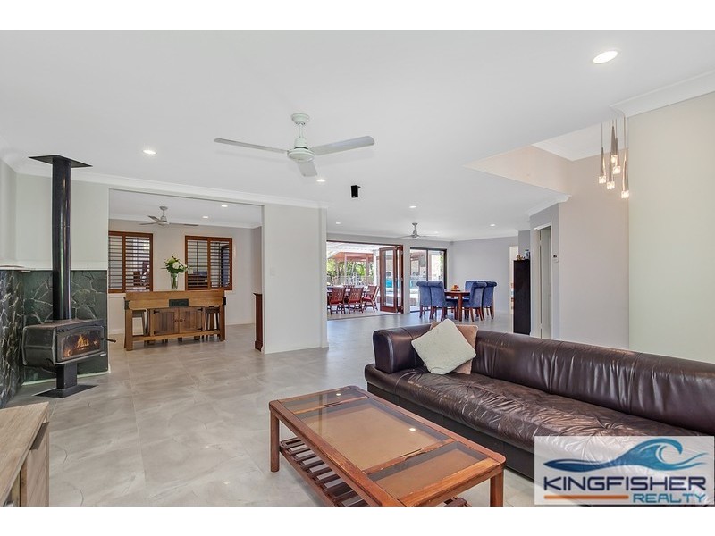 3 Fantail Court, Burleigh Waters QLD 4220