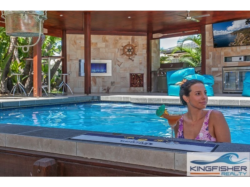 3 Fantail Court, Burleigh Waters QLD 4220