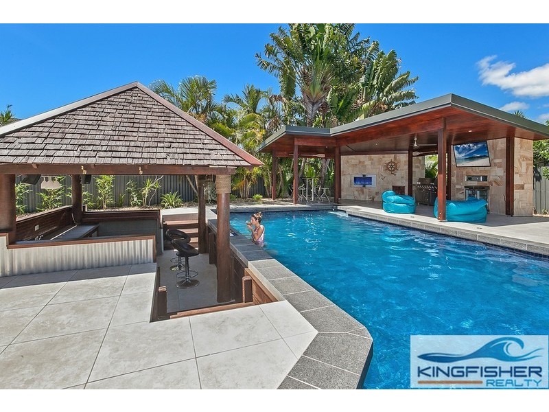 3 Fantail Court, Burleigh Waters QLD 4220