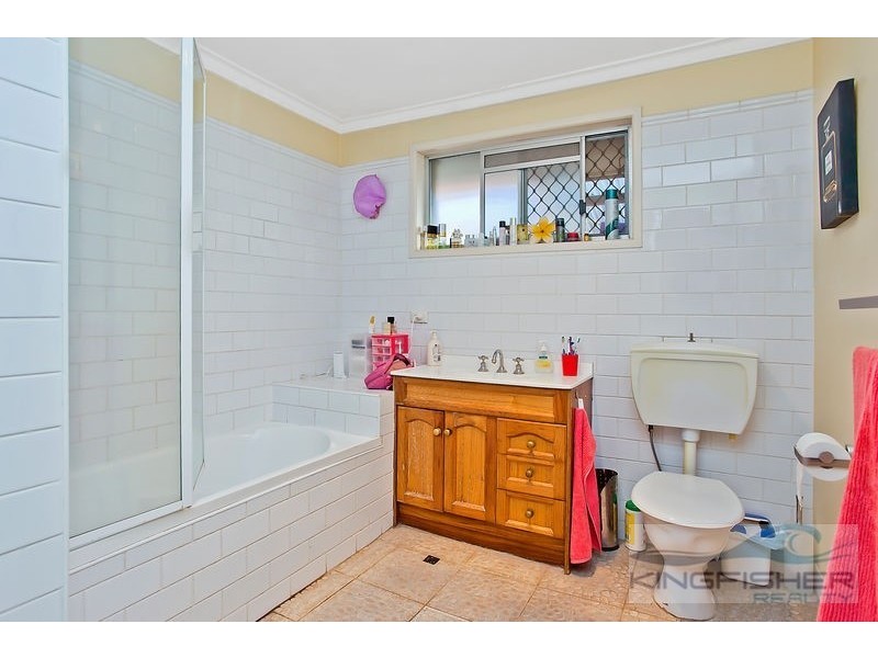 1/4 Logan Avenue, Miami QLD 4220