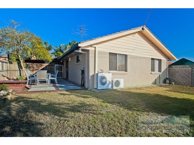 1/4 Logan Avenue, Miami QLD 4220