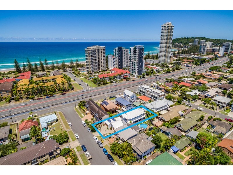 1/4 Cedar Court, Burleigh Heads QLD 4220