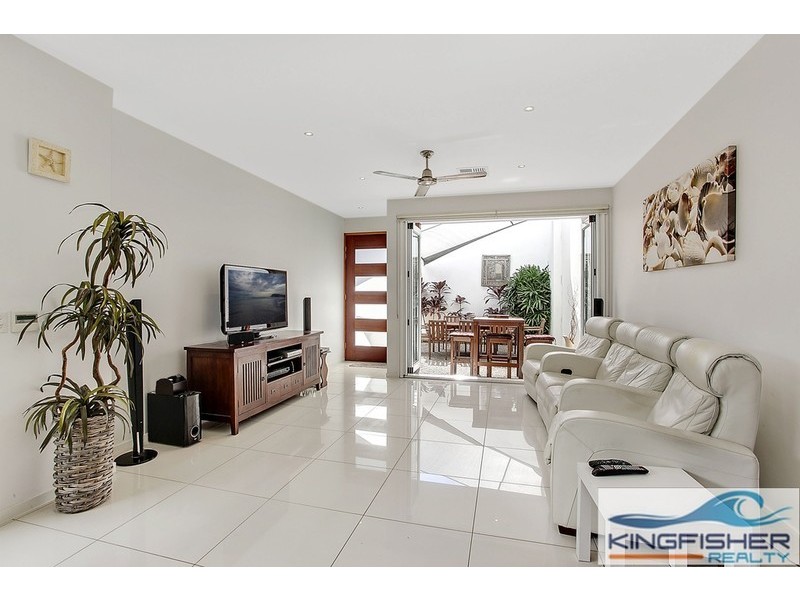 1/4 Cedar Court, Burleigh Heads QLD 4220