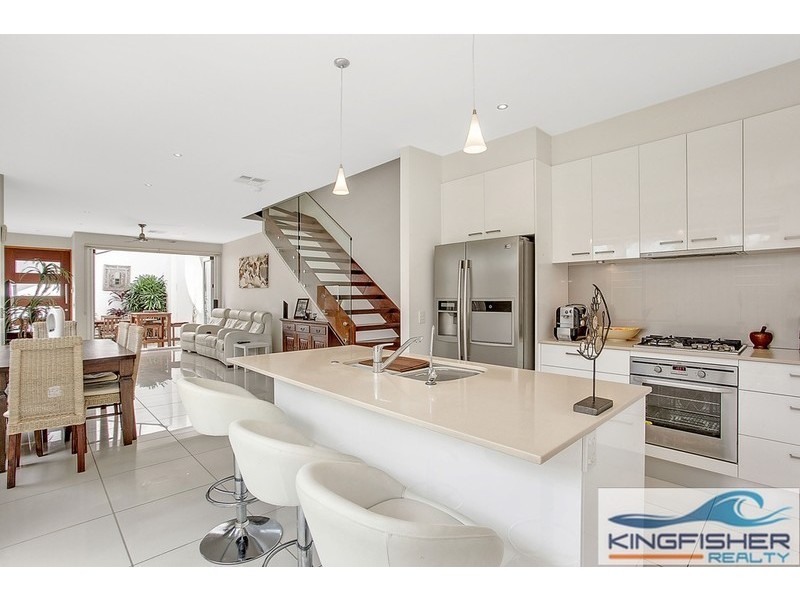 1/4 Cedar Court, Burleigh Heads QLD 4220