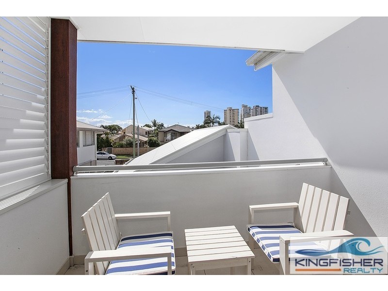 1/4 Cedar Court, Burleigh Heads QLD 4220