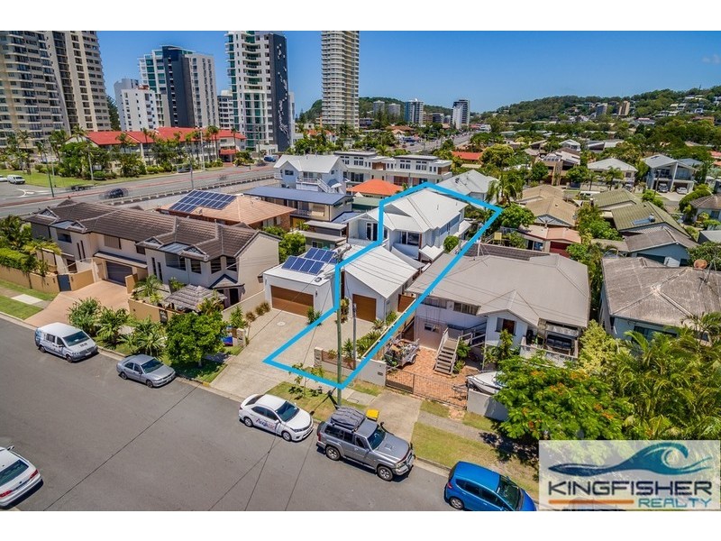 1/4 Cedar Court, Burleigh Heads QLD 4220