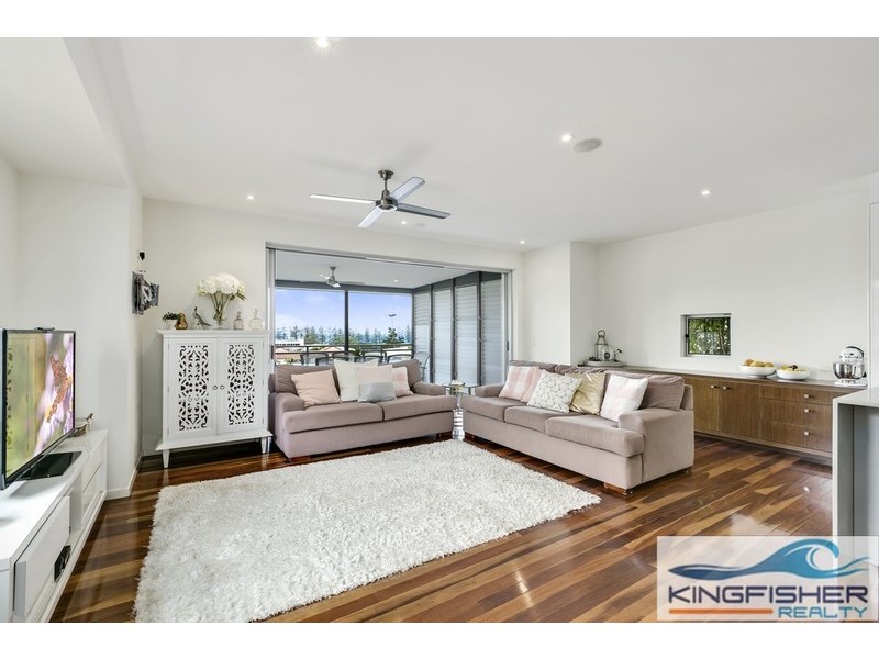 9 Hill Avenue, Burleigh Heads QLD 4220