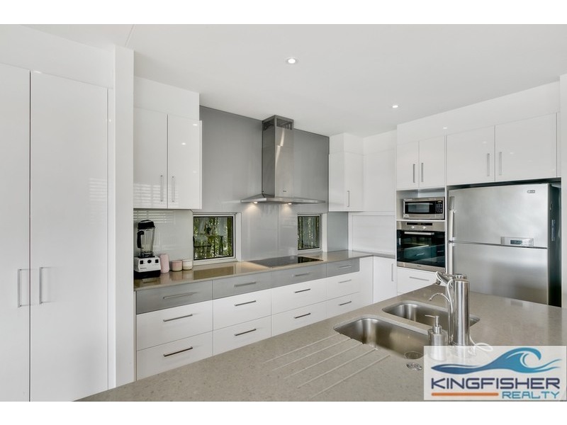 9 Hill Avenue, Burleigh Heads QLD 4220