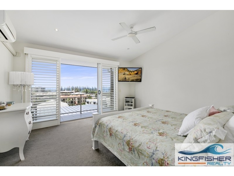 9 Hill Avenue, Burleigh Heads QLD 4220