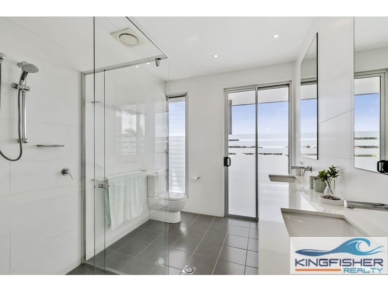 9 Hill Avenue, Burleigh Heads QLD 4220