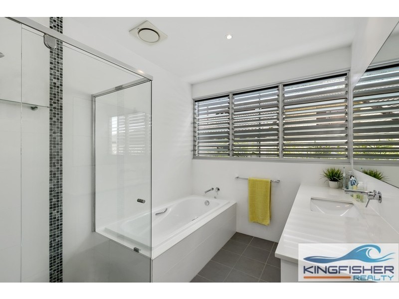 9 Hill Avenue, Burleigh Heads QLD 4220