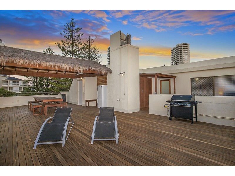 16/117 Old Burleigh Road, Broadbeach QLD 4218